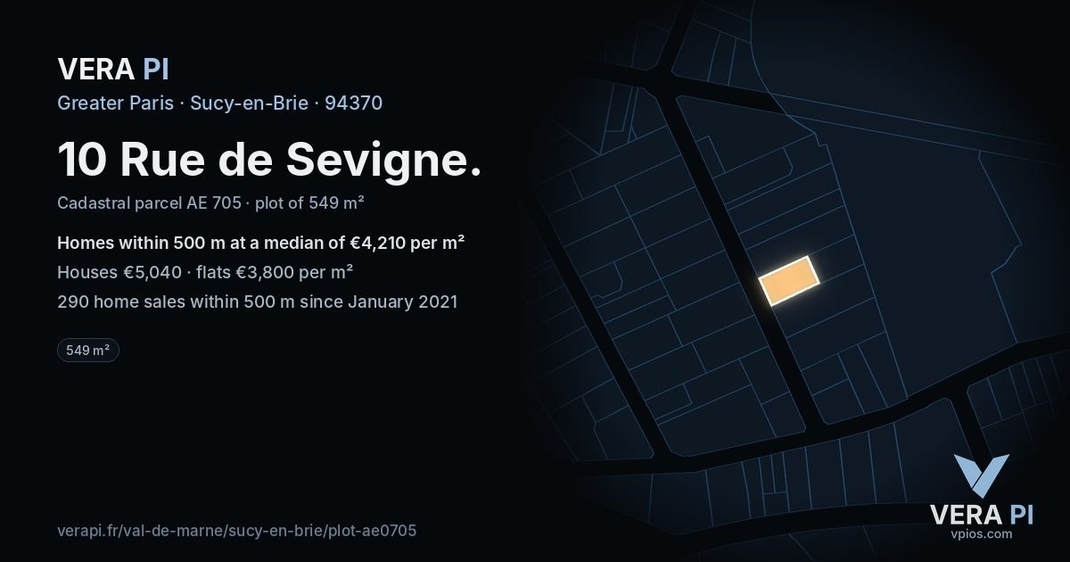 10 Rue de Sevigne, Sucy-en-Brie at night – the plot lit, the parcels around coloured by the prices near them