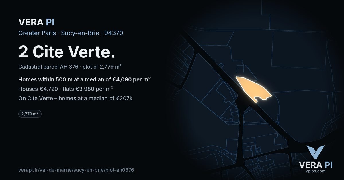 2 Cite Verte, Sucy-en-Brie at night – the plot lit, the parcels around coloured by the prices near them