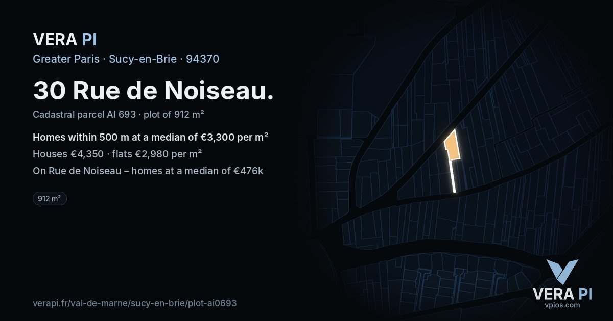 30 Rue de Noiseau, Sucy-en-Brie at night – the plot lit, the parcels around coloured by the prices near them