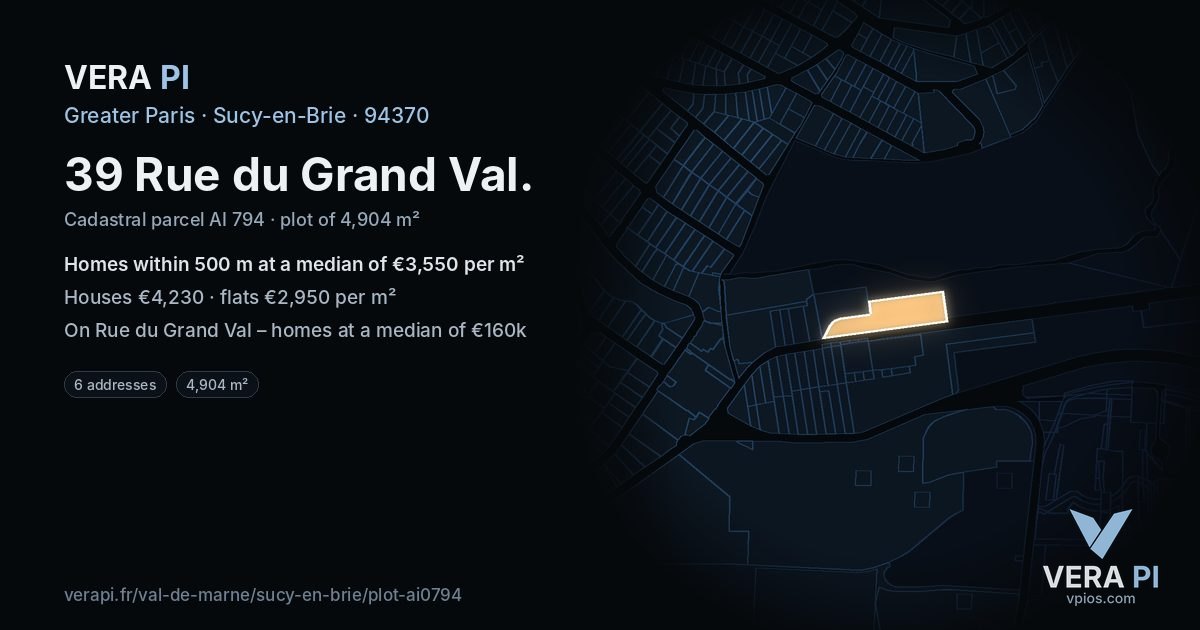 39 Rue du Grand Val, Sucy-en-Brie at night – the plot lit, the parcels around coloured by the prices near them