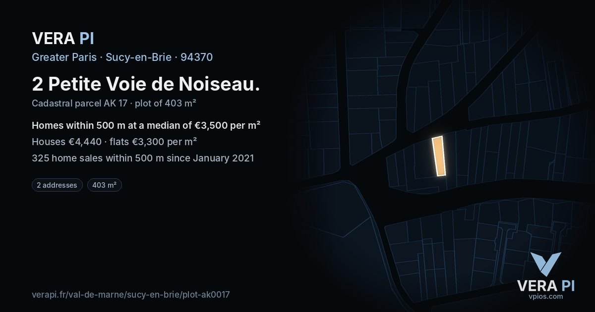 2 Petite Voie de Noiseau, Sucy-en-Brie at night – the plot lit, the parcels around coloured by the prices near them