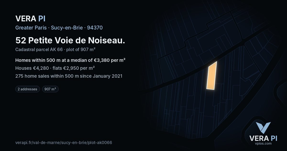 52 Petite Voie de Noiseau, Sucy-en-Brie at night – the plot lit, the parcels around coloured by the prices near them