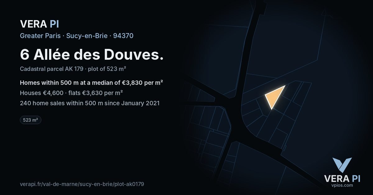 6 Allée des Douves, Sucy-en-Brie at night – the plot lit, the parcels around coloured by the prices near them