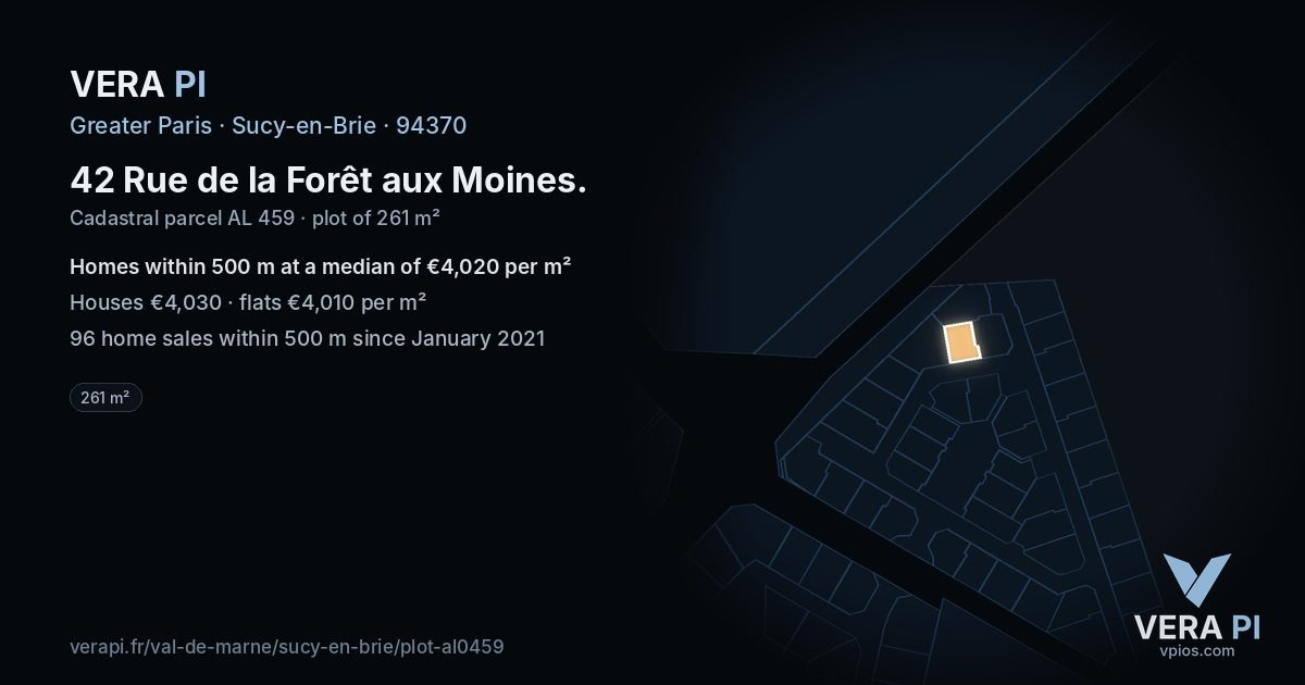 42 Rue de la Forêt aux Moines, Sucy-en-Brie at night – the plot lit, the parcels around coloured by the prices near them