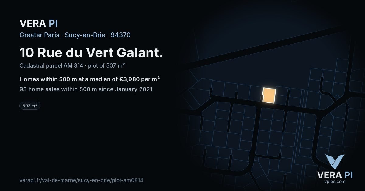 10 Rue du Vert Galant, Sucy-en-Brie at night – the plot lit, the parcels around coloured by the prices near them