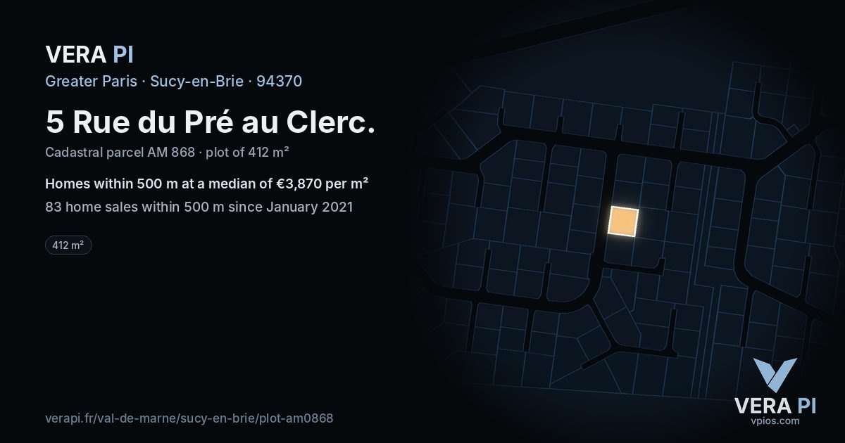 5 Rue du Pré au Clerc, Sucy-en-Brie at night – the plot lit, the parcels around coloured by the prices near them