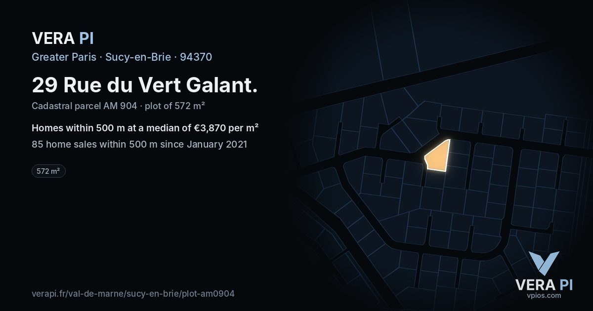 29 Rue du Vert Galant, Sucy-en-Brie at night – the plot lit, the parcels around coloured by the prices near them