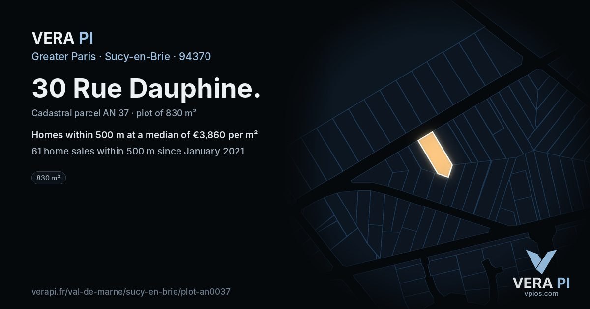 30 Rue Dauphine, Sucy-en-Brie at night – the plot lit, the parcels around coloured by the prices near them