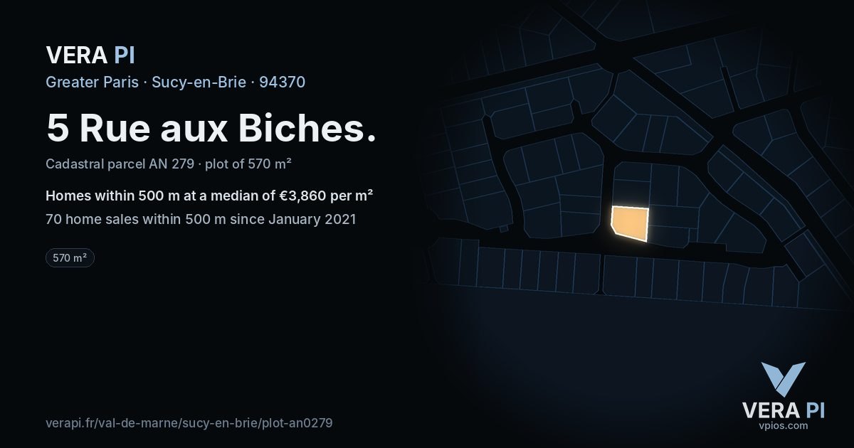 5 Rue aux Biches, Sucy-en-Brie at night – the plot lit, the parcels around coloured by the prices near them