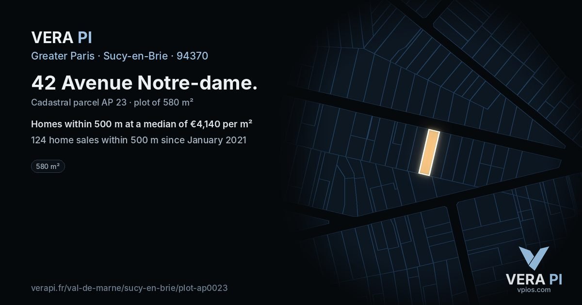 42 Avenue Notre-dame, Sucy-en-Brie at night – the plot lit, the parcels around coloured by the prices near them