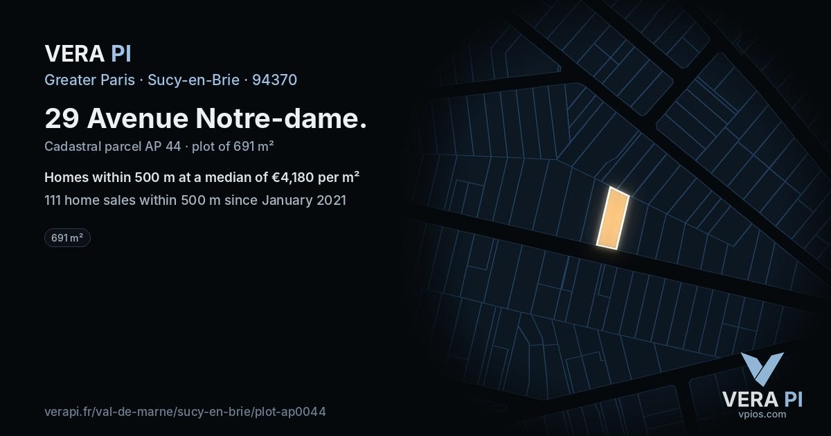 29 Avenue Notre-dame, Sucy-en-Brie at night – the plot lit, the parcels around coloured by the prices near them