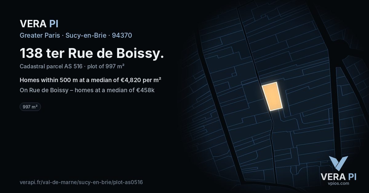 138 ter Rue de Boissy, Sucy-en-Brie at night – the plot lit, the parcels around coloured by the prices near them