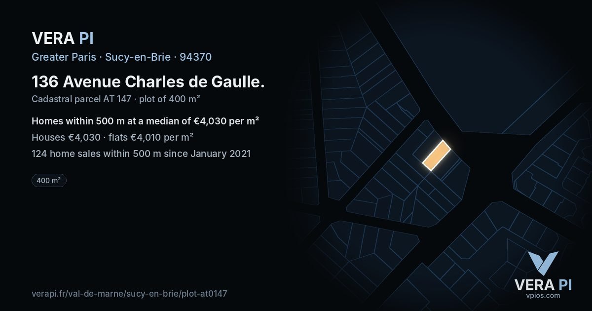 136 Avenue Charles de Gaulle, Sucy-en-Brie at night – the plot lit, the parcels around coloured by the prices near them