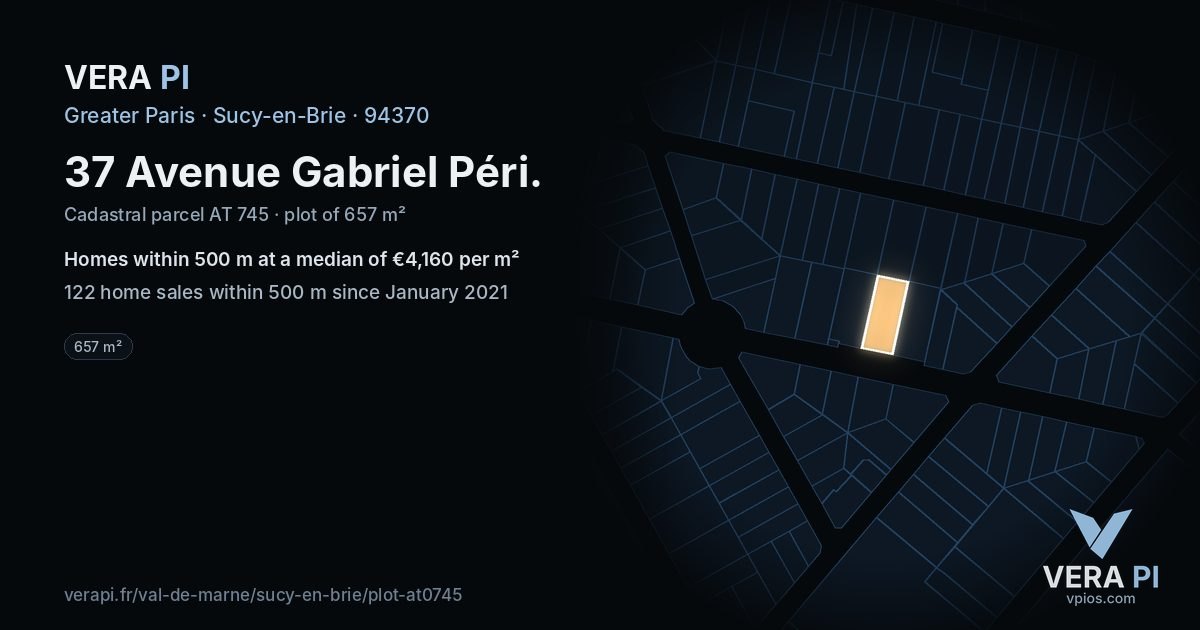 37 Avenue Gabriel Péri, Sucy-en-Brie at night – the plot lit, the parcels around coloured by the prices near them