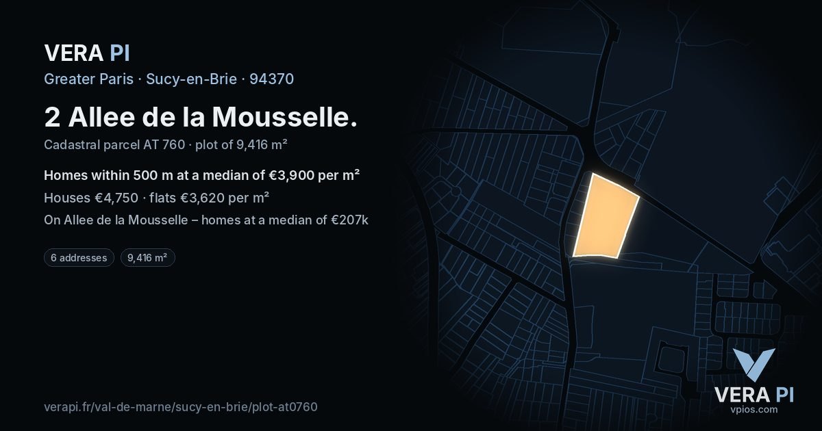 2 Allee de la Mousselle, Sucy-en-Brie at night – the plot lit, the parcels around coloured by the prices near them