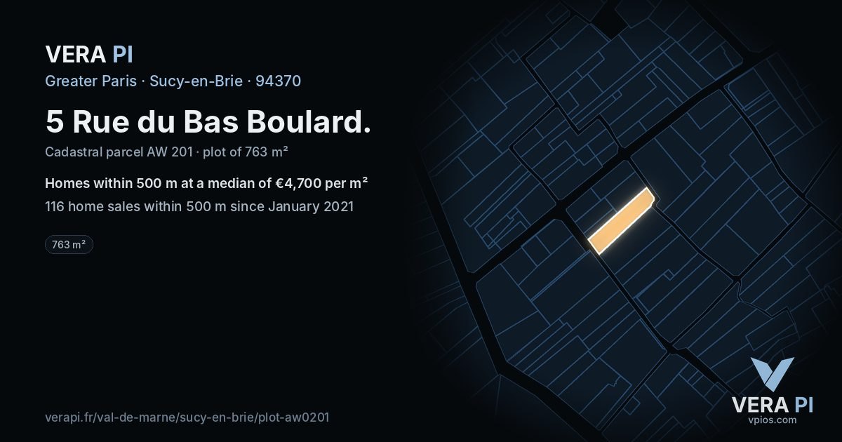5 Rue du Bas Boulard, Sucy-en-Brie at night – the plot lit, the parcels around coloured by the prices near them