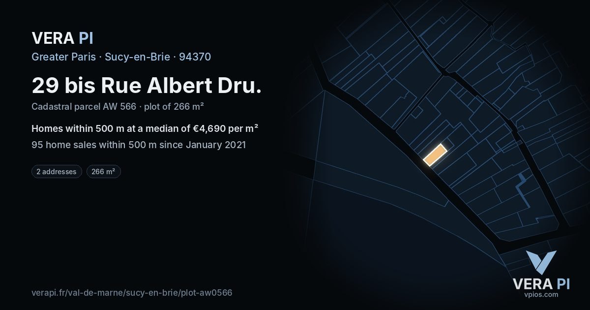 29 bis Rue Albert Dru, Sucy-en-Brie at night – the plot lit, the parcels around coloured by the prices near them