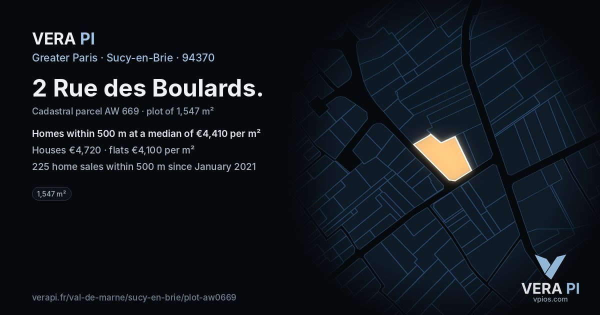 2 Rue des Boulards, Sucy-en-Brie at night – the plot lit, the parcels around coloured by the prices near them