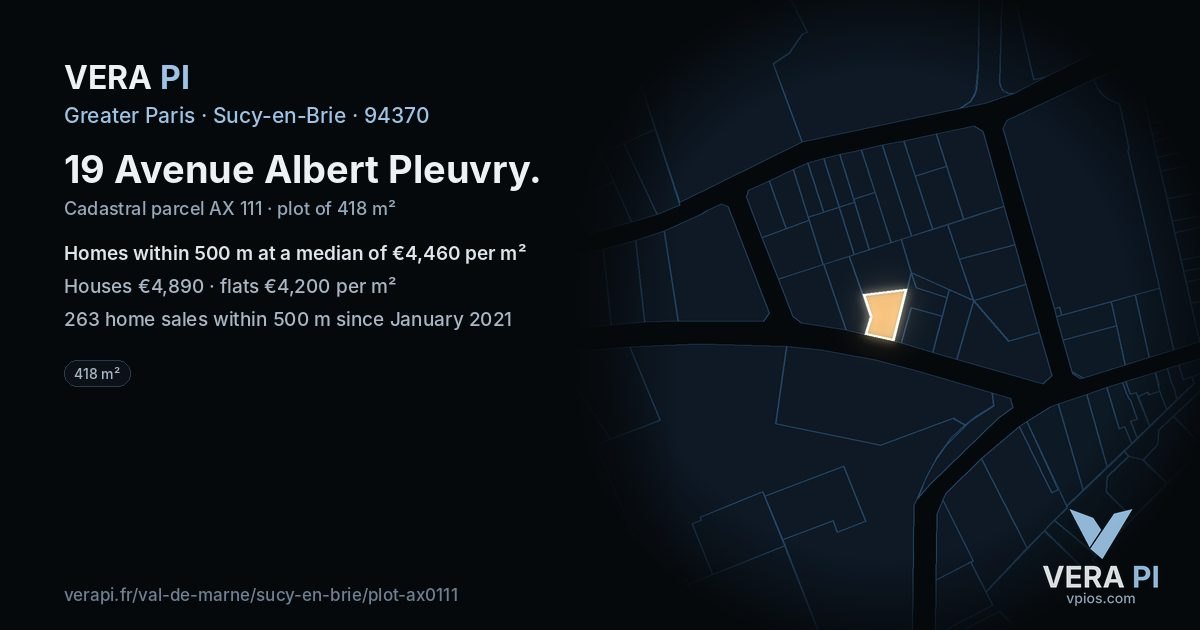 19 Avenue Albert Pleuvry, Sucy-en-Brie at night – the plot lit, the parcels around coloured by the prices near them