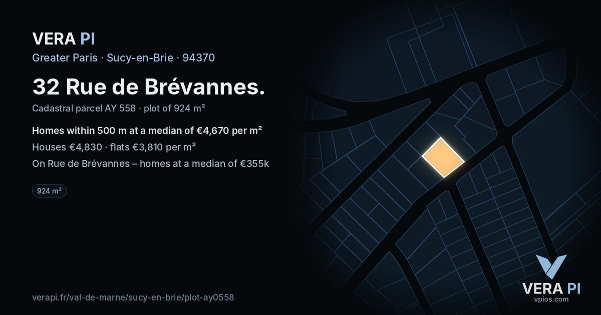 32 Rue de Brévannes, Sucy-en-Brie at night – the plot lit, the parcels around coloured by the prices near them