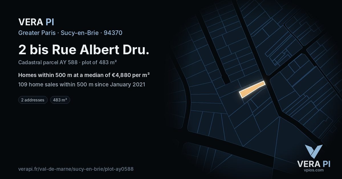 2 bis Rue Albert Dru, Sucy-en-Brie at night – the plot lit, the parcels around coloured by the prices near them