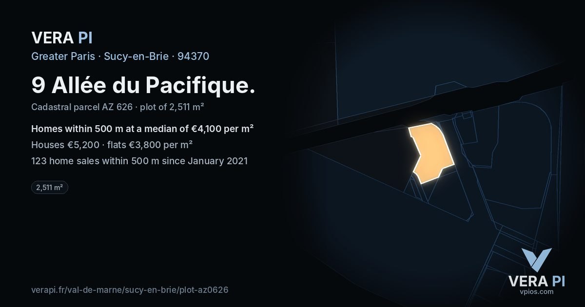 9 Allée du Pacifique, Sucy-en-Brie at night – the plot lit, the parcels around coloured by the prices near them