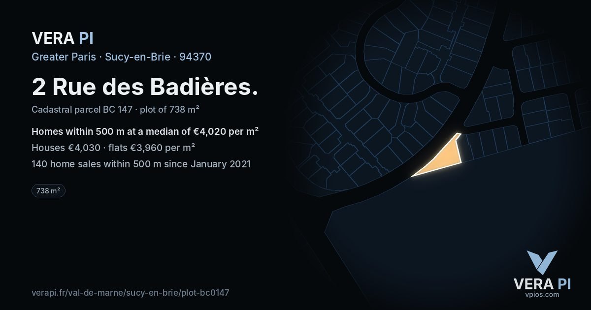 2 Rue des Badières, Sucy-en-Brie at night – the plot lit, the parcels around coloured by the prices near them