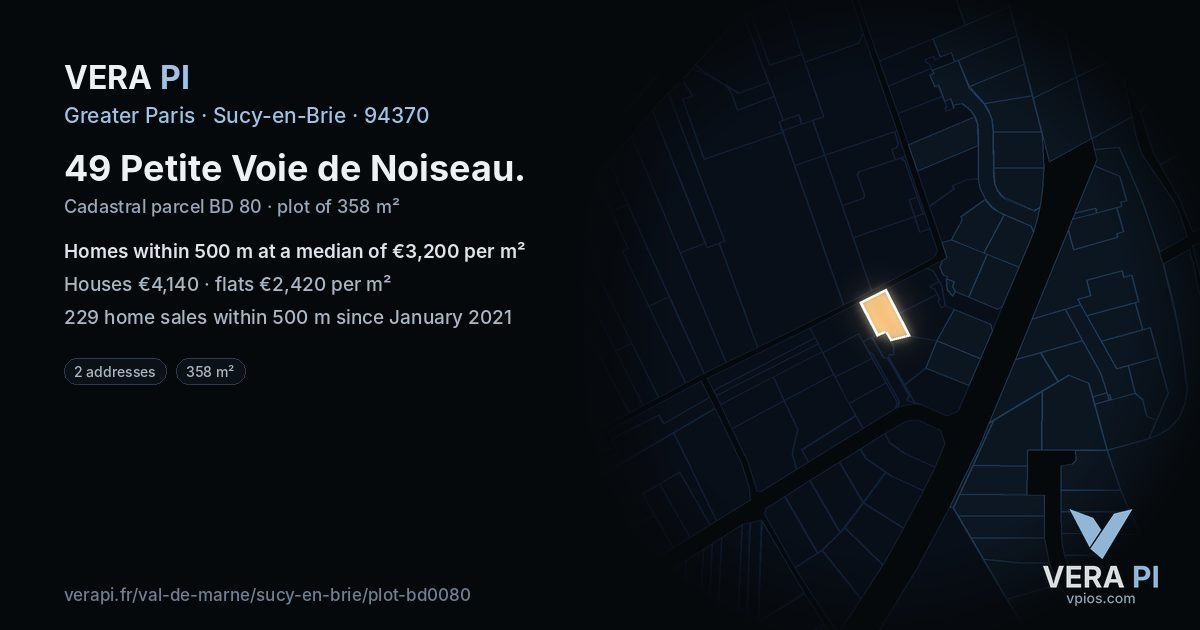 49 Petite Voie de Noiseau, Sucy-en-Brie at night – the plot lit, the parcels around coloured by the prices near them
