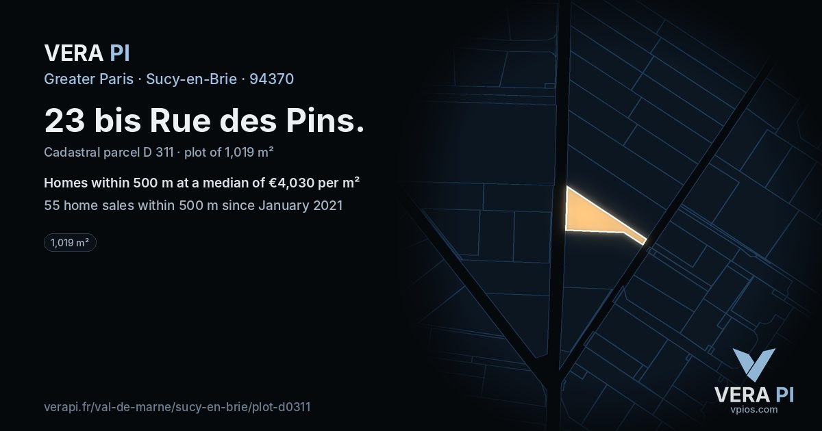 23 bis Rue des Pins, Sucy-en-Brie at night – the plot lit, the parcels around coloured by the prices near them