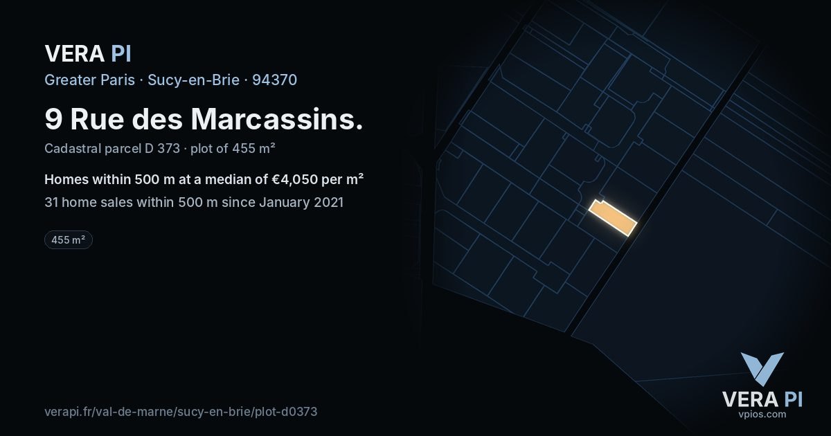 9 Rue des Marcassins, Sucy-en-Brie at night – the plot lit, the parcels around coloured by the prices near them