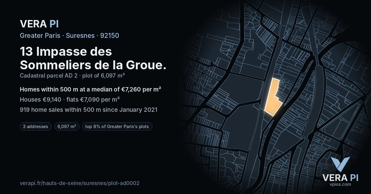 13 Impasse des Sommeliers de la Groue, Suresnes at night – the plot lit, the parcels around coloured by the prices near them