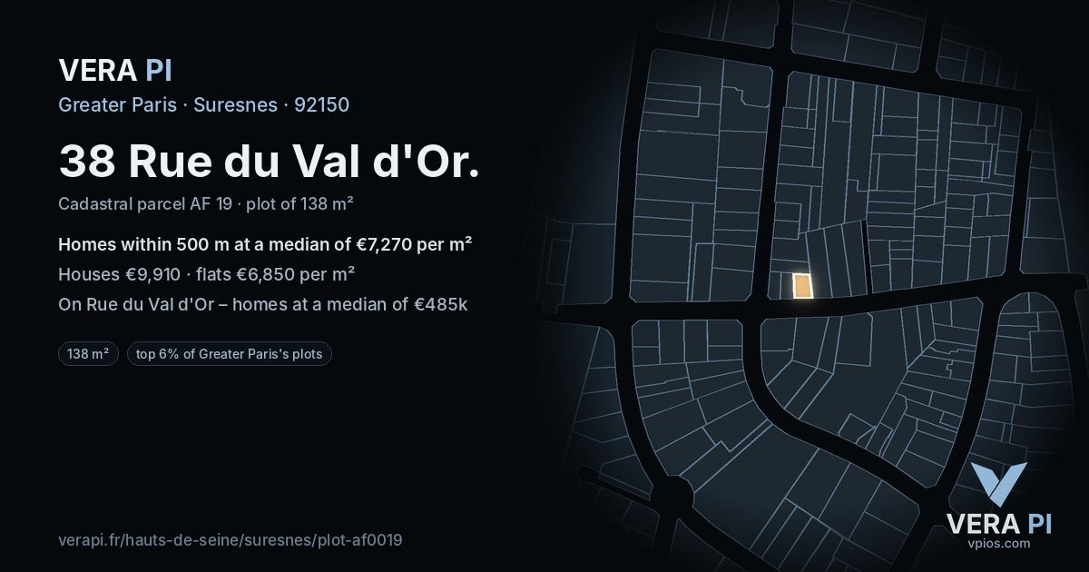38 Rue du Val d'Or, Suresnes at night – the plot lit, the parcels around coloured by the prices near them