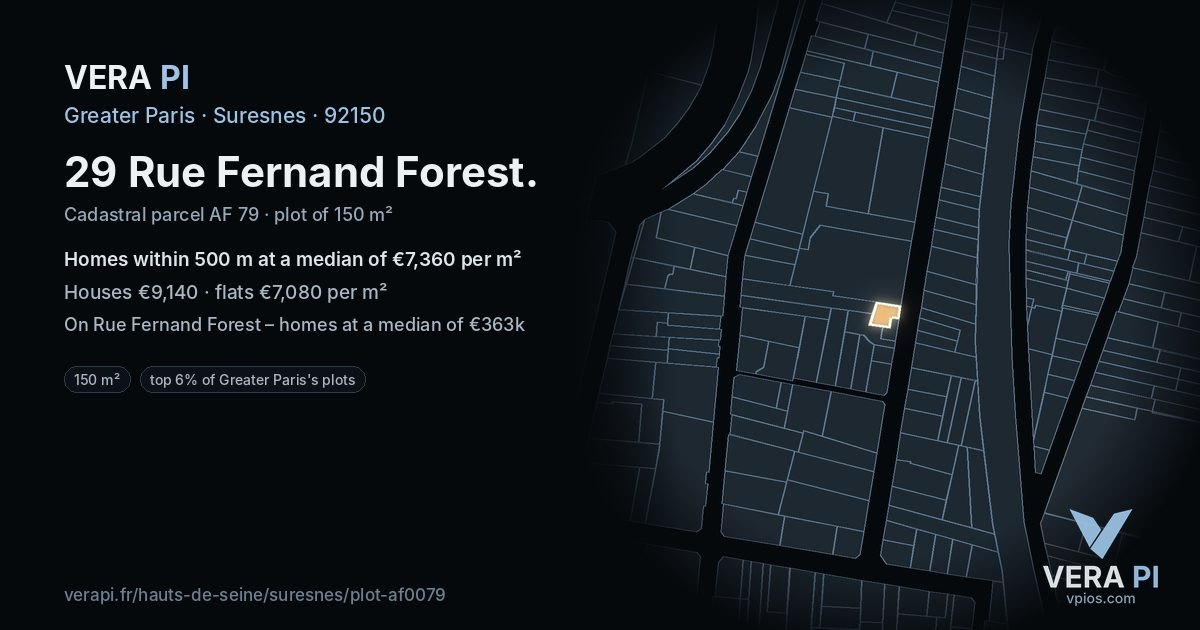 29 Rue Fernand Forest, Suresnes at night – the plot lit, the parcels around coloured by the prices near them