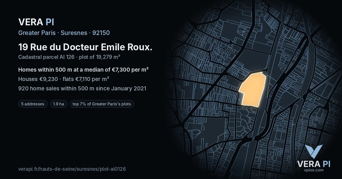 19 Rue du Docteur Emile Roux, Suresnes at night – the plot lit, the parcels around coloured by the prices near them