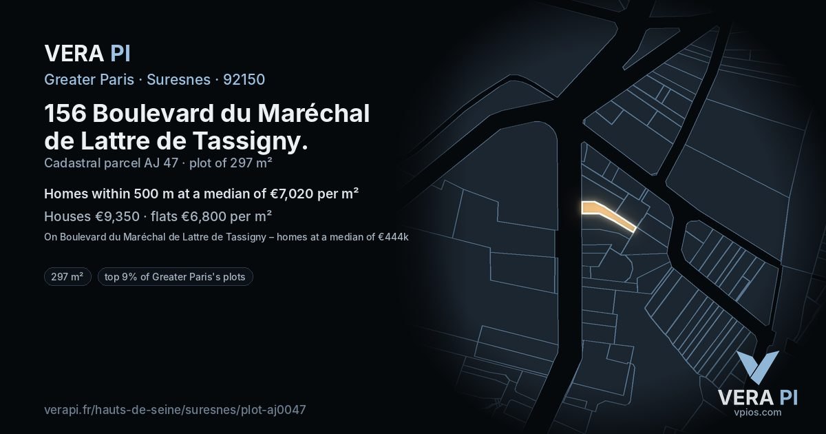 156 Boulevard du Maréchal de Lattre de Tassigny, Suresnes at night – the plot lit, the parcels around coloured by the prices near them