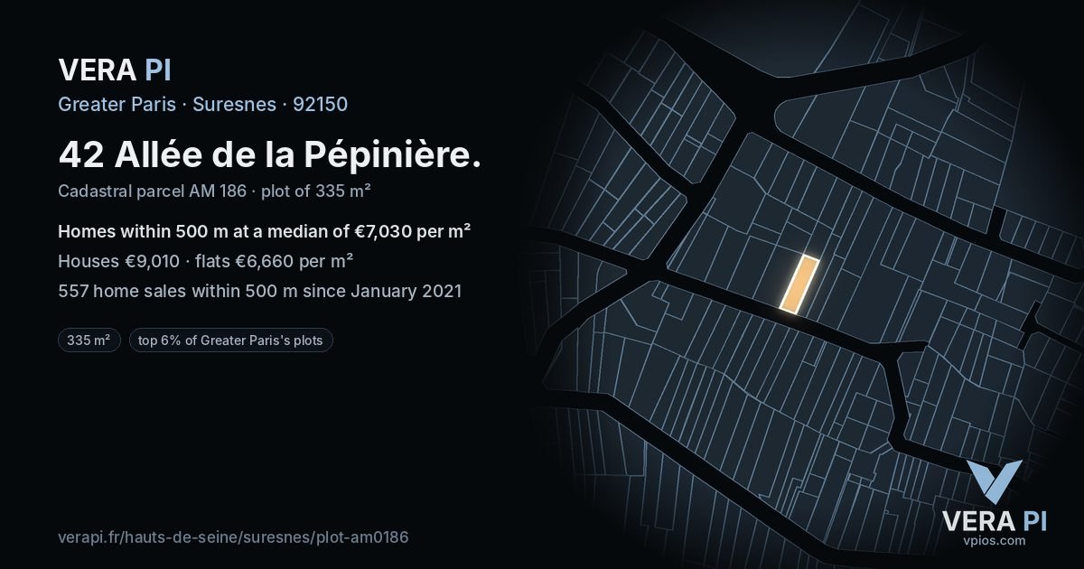 42 Allée de la Pépinière, Suresnes at night – the plot lit, the parcels around coloured by the prices near them