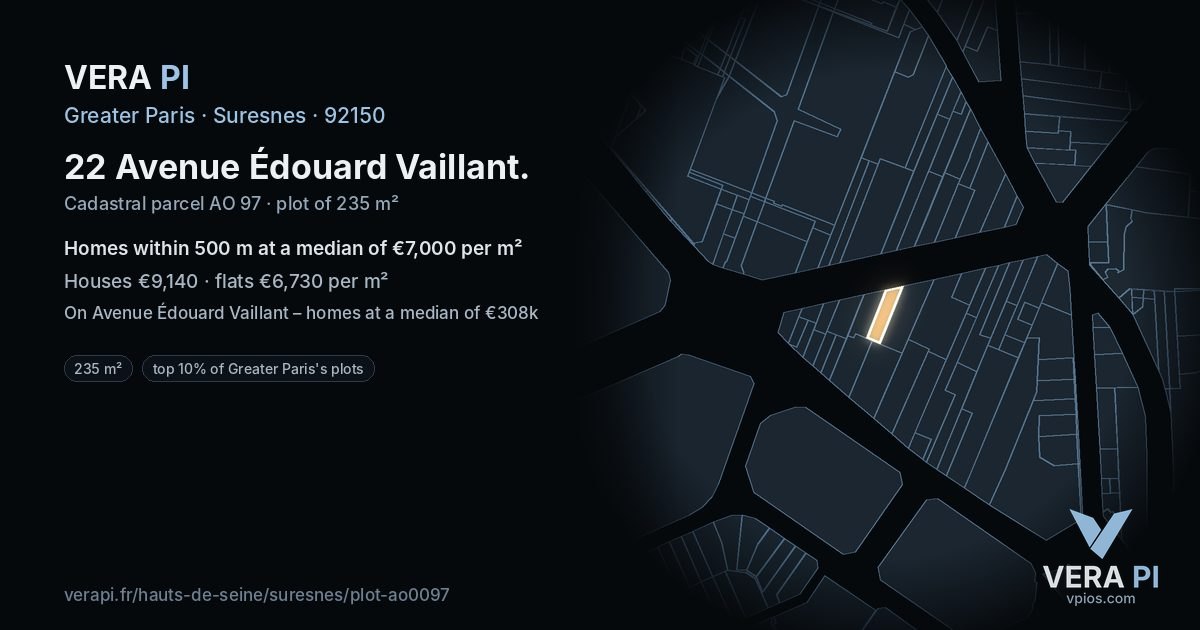 22 Avenue Édouard Vaillant, Suresnes at night – the plot lit, the parcels around coloured by the prices near them