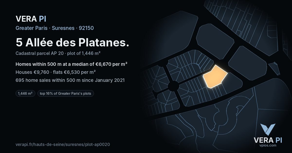 5 Allée des Platanes, Suresnes at night – the plot lit, the parcels around coloured by the prices near them