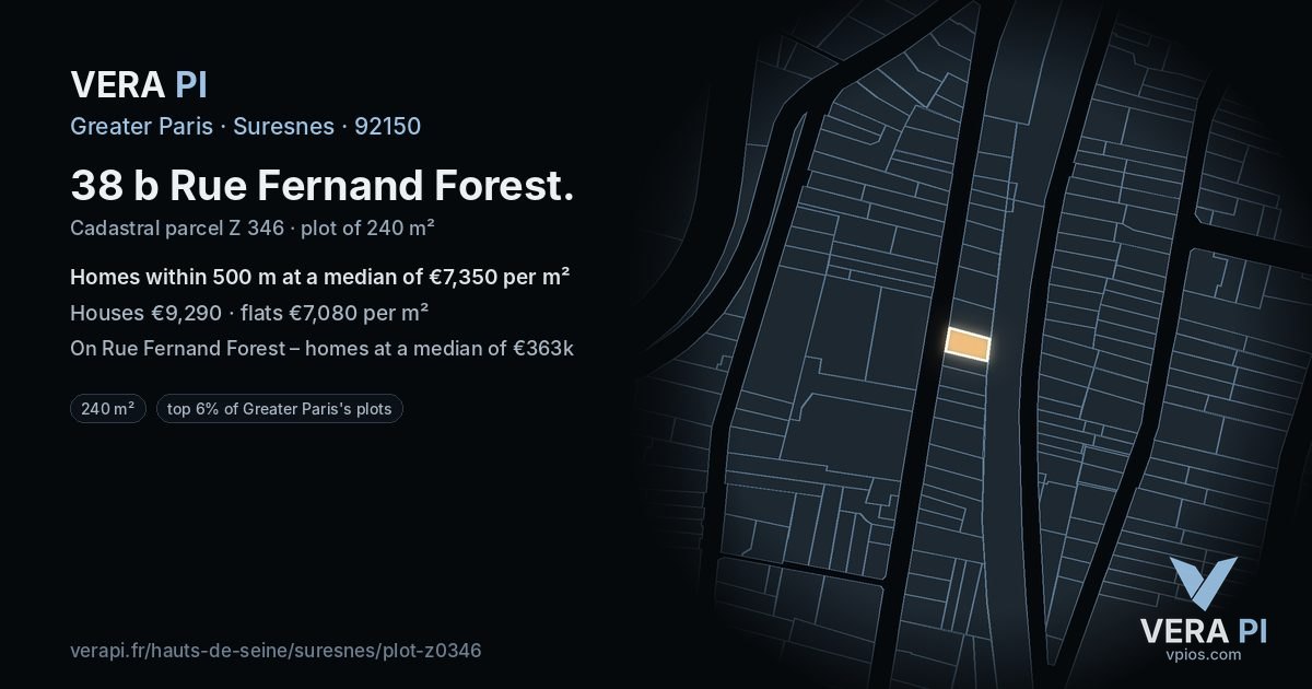 38 b Rue Fernand Forest, Suresnes at night – the plot lit, the parcels around coloured by the prices near them