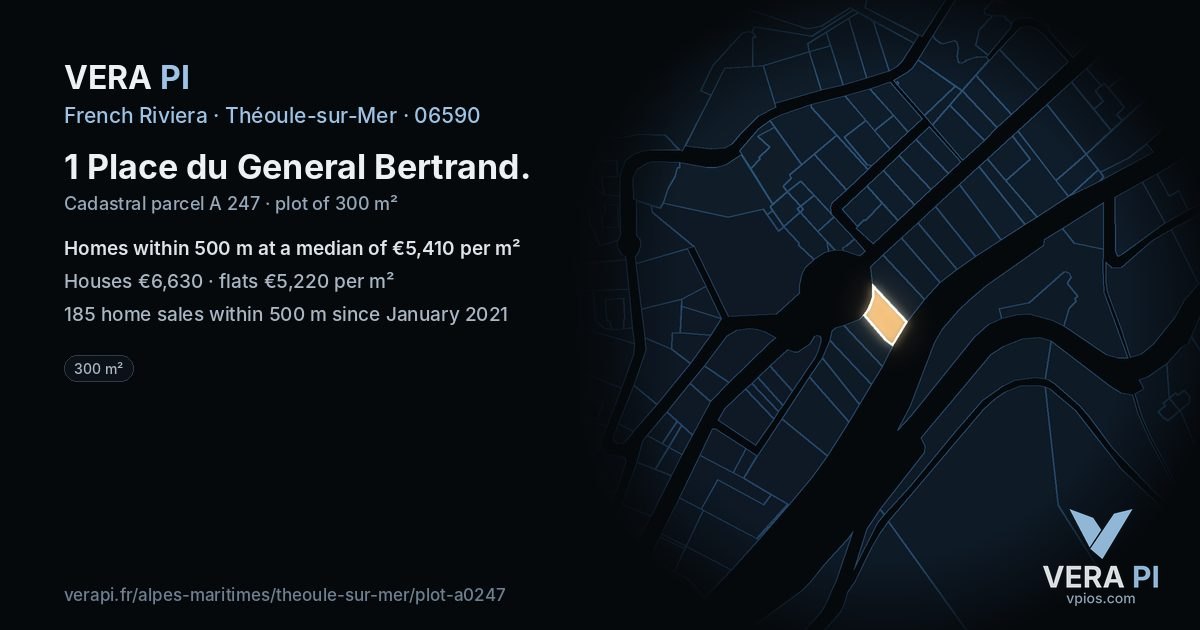 1 Place du General Bertrand, Théoule-sur-Mer at night – the plot lit, the parcels around coloured by the prices near them
