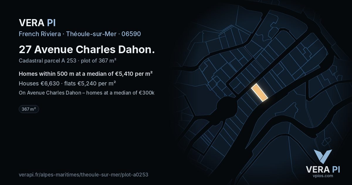 27 Avenue Charles Dahon, Théoule-sur-Mer at night – the plot lit, the parcels around coloured by the prices near them