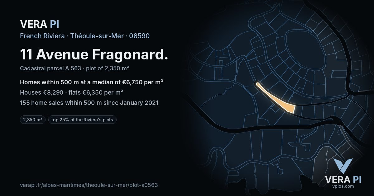 11 Avenue Fragonard, Théoule-sur-Mer at night – the plot lit, the parcels around coloured by the prices near them
