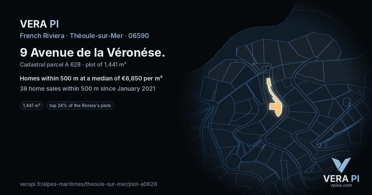9 Avenue de la Véronése, Théoule-sur-Mer at night – the plot lit, the parcels around coloured by the prices near them