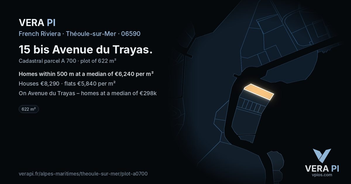 15 bis Avenue du Trayas, Théoule-sur-Mer at night – the plot lit, the parcels around coloured by the prices near them