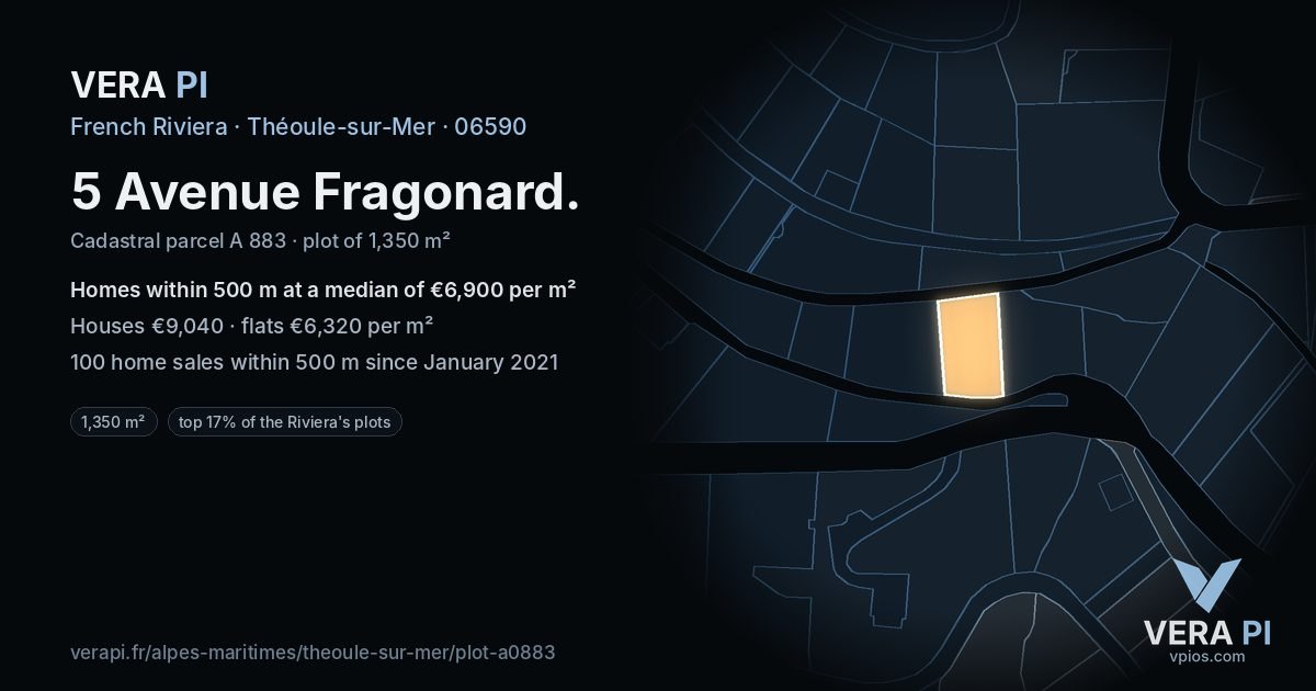 5 Avenue Fragonard, Théoule-sur-Mer at night – the plot lit, the parcels around coloured by the prices near them