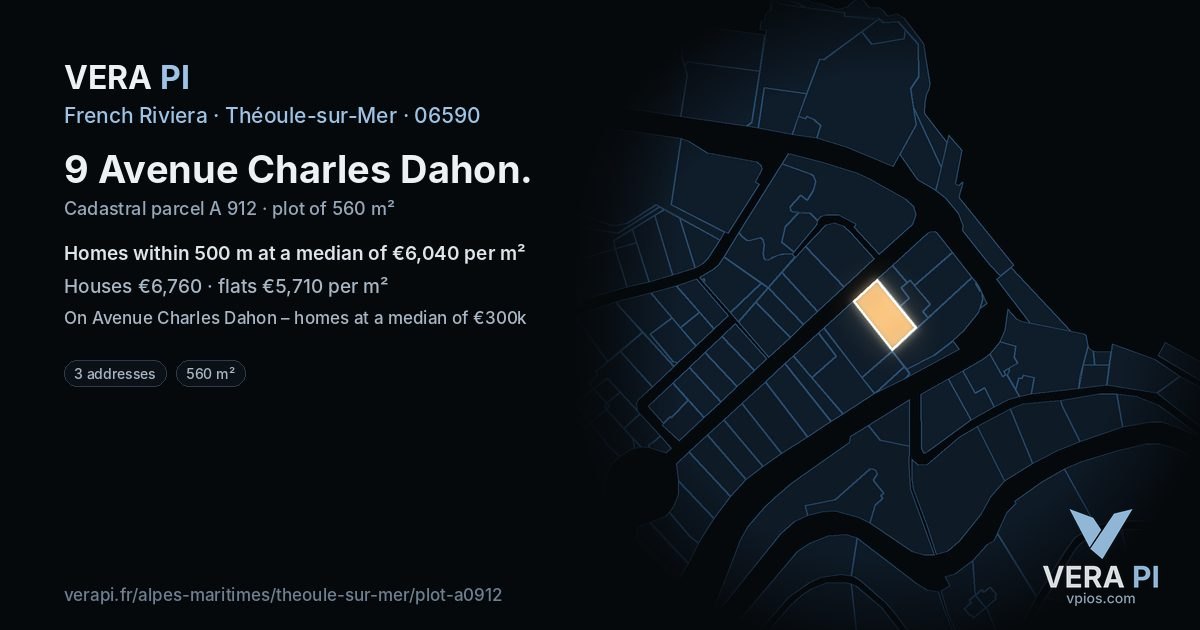 9 Avenue Charles Dahon, Théoule-sur-Mer at night – the plot lit, the parcels around coloured by the prices near them
