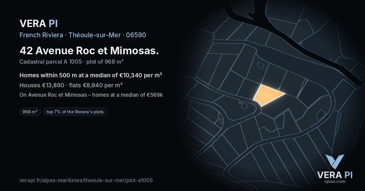 42 Avenue Roc et Mimosas, Théoule-sur-Mer at night – the plot lit, the parcels around coloured by the prices near them