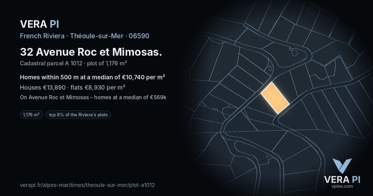 32 Avenue Roc et Mimosas, Théoule-sur-Mer at night – the plot lit, the parcels around coloured by the prices near them