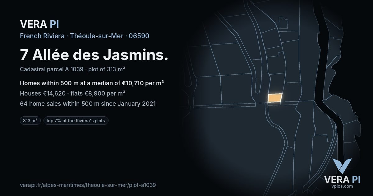 7 Allée des Jasmins, Théoule-sur-Mer at night – the plot lit, the parcels around coloured by the prices near them