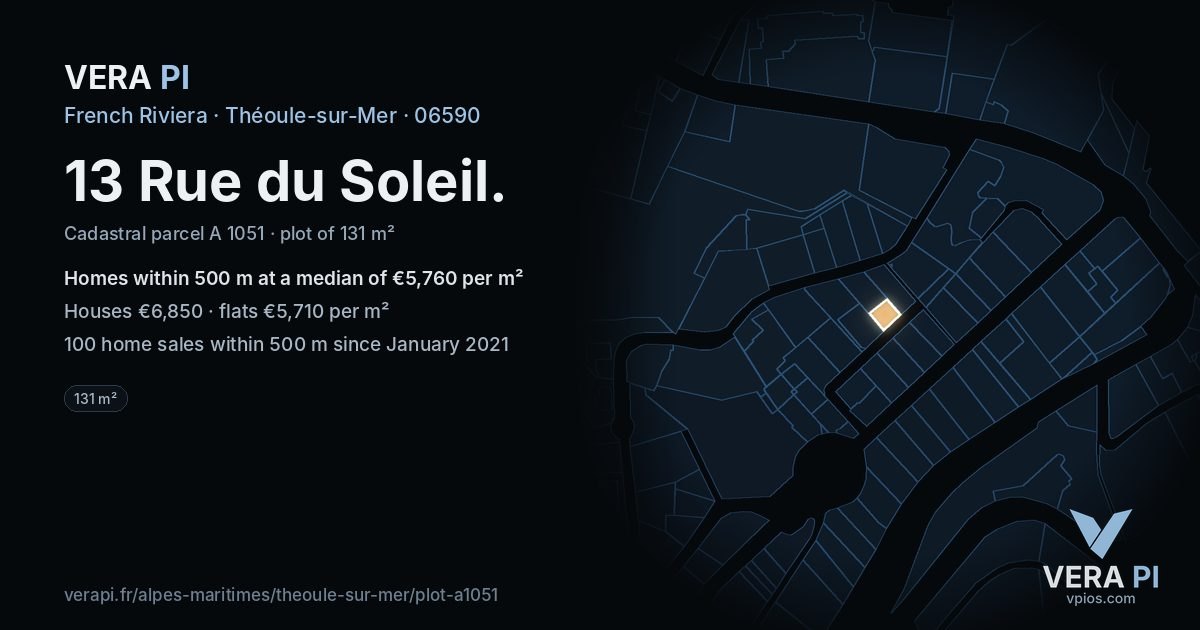 13 Rue du Soleil, Théoule-sur-Mer at night – the plot lit, the parcels around coloured by the prices near them